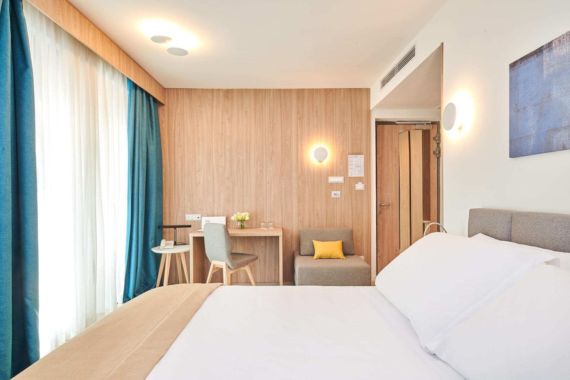 Garden Suites Umag Plava Laguna Esterno foto