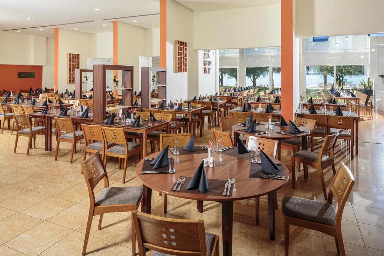 Garden Suites Umag Plava Laguna Esterno foto
