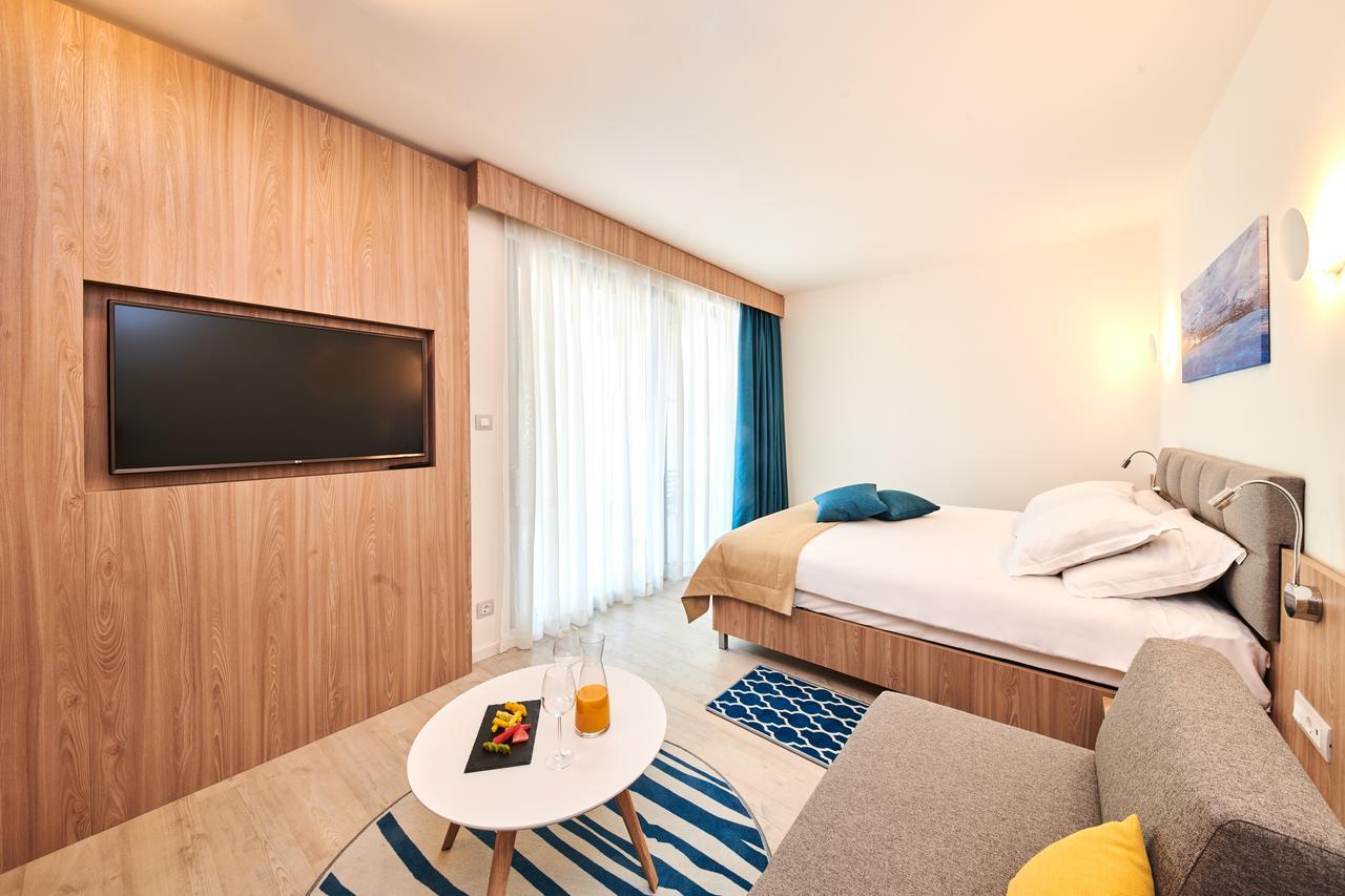 Garden Suites Umag Plava Laguna Esterno foto