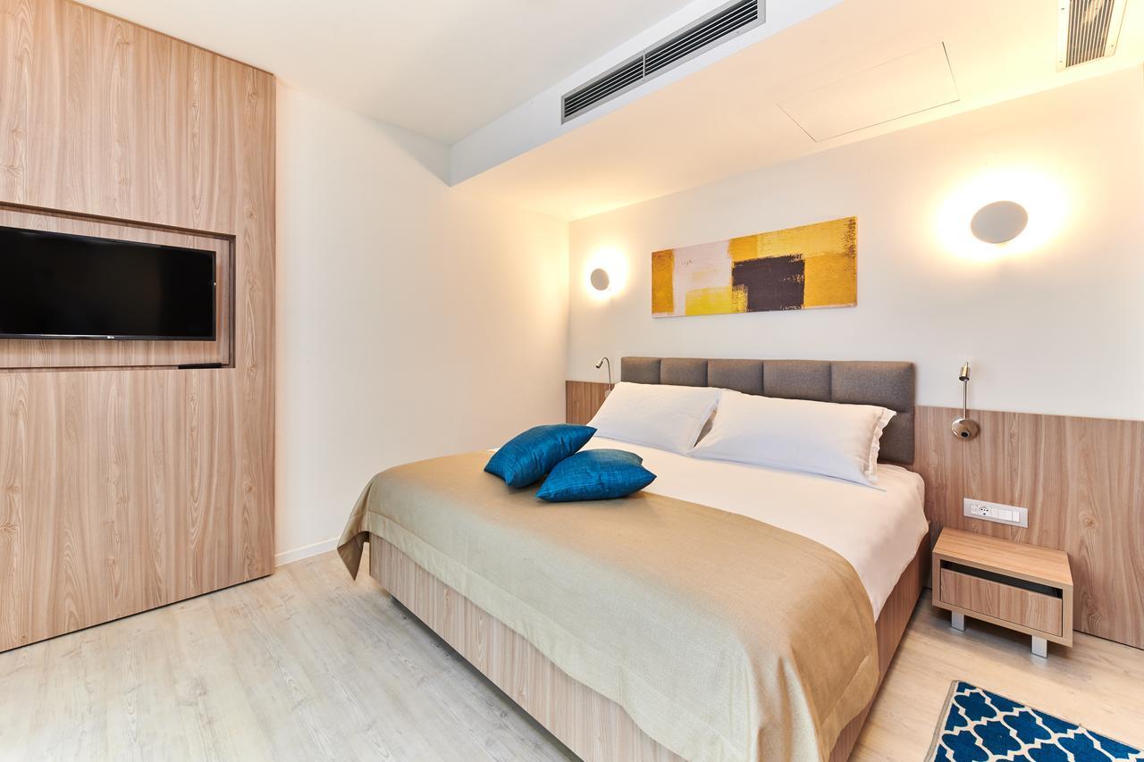 Garden Suites Umag Plava Laguna Esterno foto